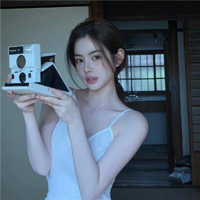 霓裳情挑海报